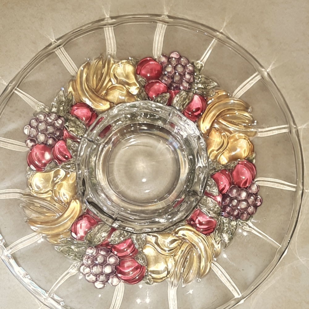 Pretty Vintage Serving Plate - Picture 3 of 4